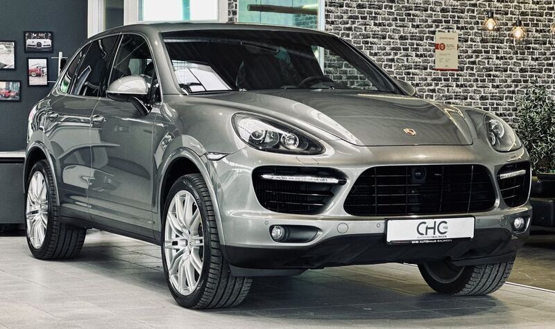 Meteorgrau Gebraucht 2013 Porsche Cayenne Turbo S SUV | 34.990 € (Teuer) - Bild 1/4
