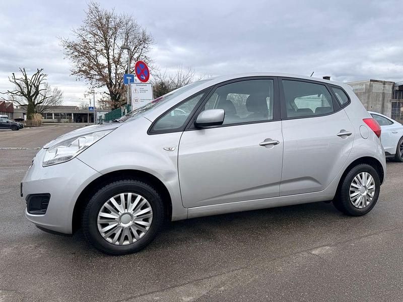 Gebraucht Kia Venga Edition 7 90 PS (66 kW) 2011 Silber Kleinwagen