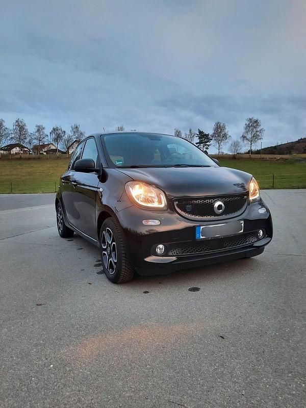 Gebraucht Smart ForFour Electric Drive 60 kW (82 PS) 2019 Schwarz Kleinwagen