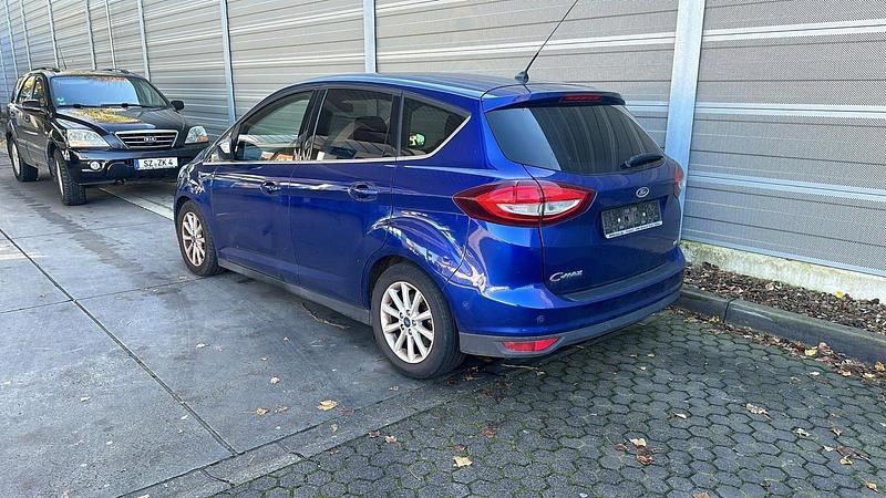 Käytetty Ford C-MAX Titanium 150 HP (110 kW) 2017 Sininen Tila-auto