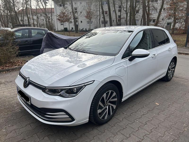 Gebraucht VW Golf VIII Style 204 PS (150 kW) 2021 Weiß Limousine