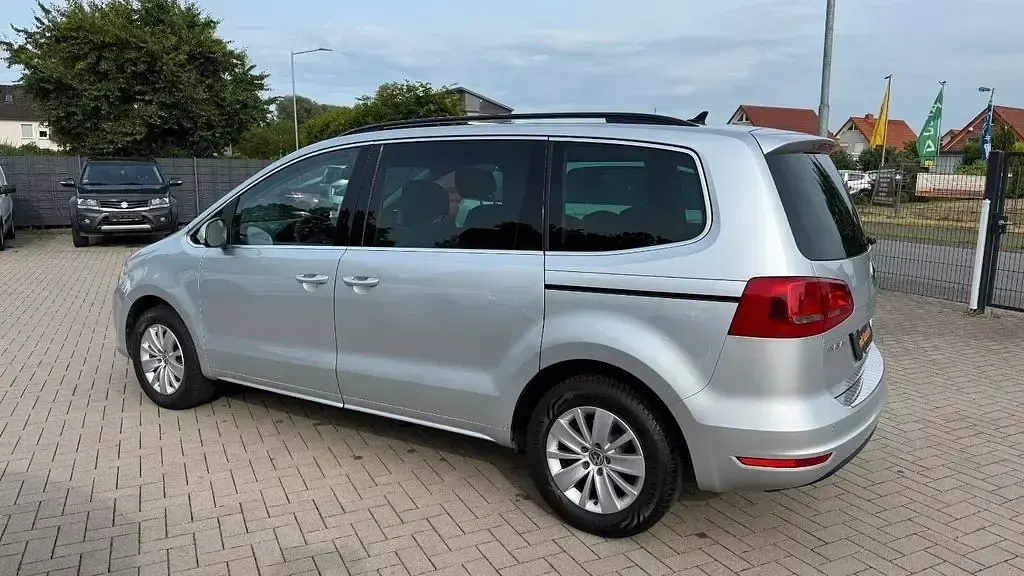 Gebraucht VW Sharan Comfortline 140 PS (102 kW) 2013 Silber Van / Kleinbus