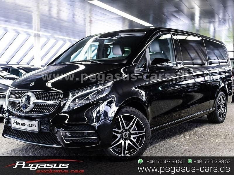 197 obsidianschwarz met. Gebraucht 2023 Mercedes V300 AMG line Van / Kleinbus | 78.800 € - Bild 1/4