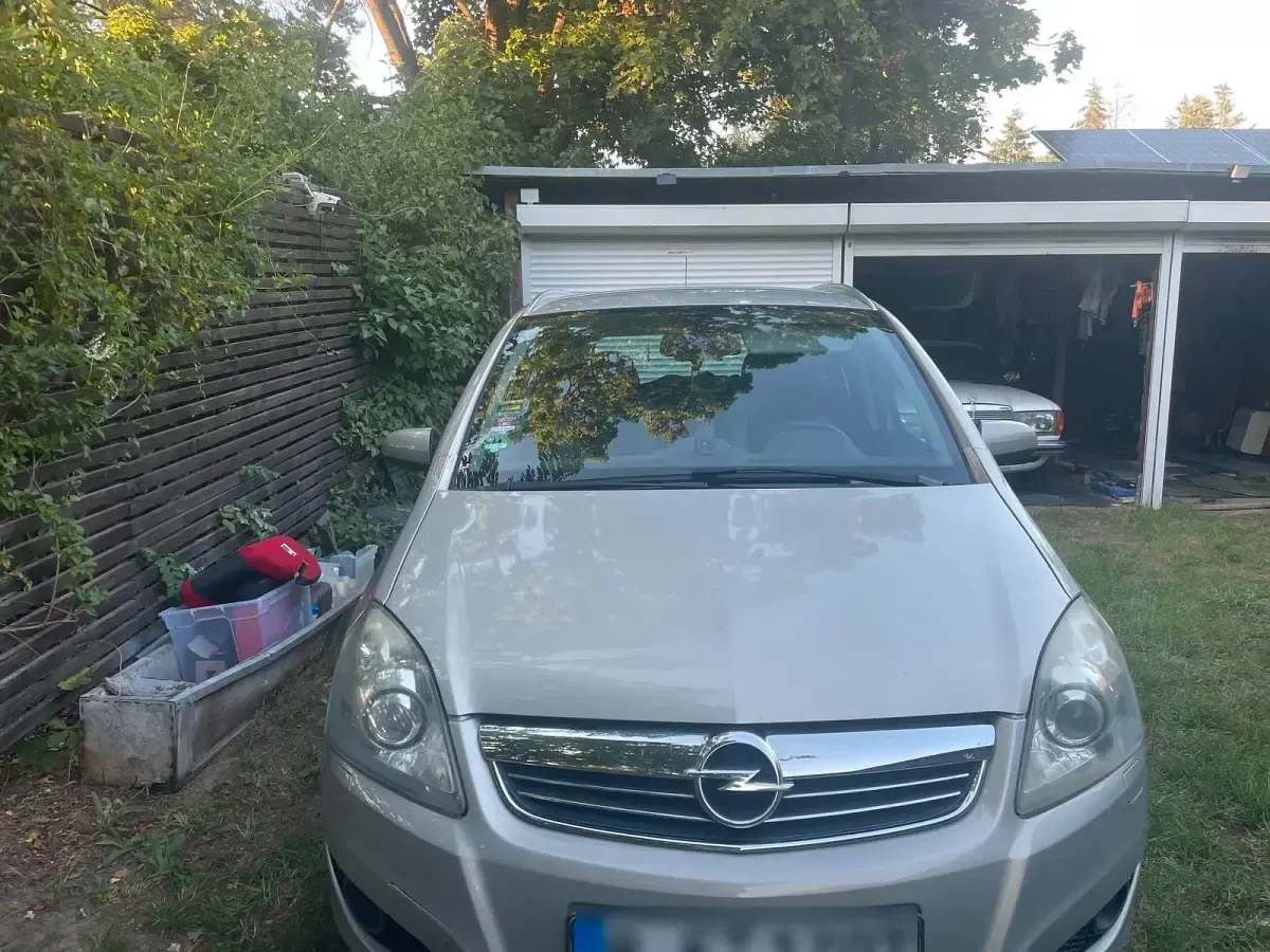 Gebraucht Opel Zafira 140 PS (102 kW) 2008 Grau Van / Kleinbus