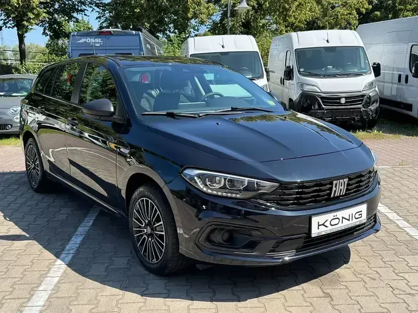 Gebraucht Fiat Tipo Basis 131 PS (96 kW) 2023 Schwarz Kombi