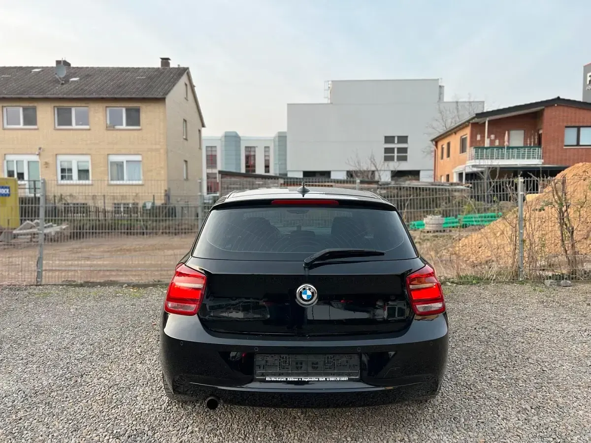 Gebraucht BMW 114 102 PS (75 kW) 2013 Schwarz Kleinwagen