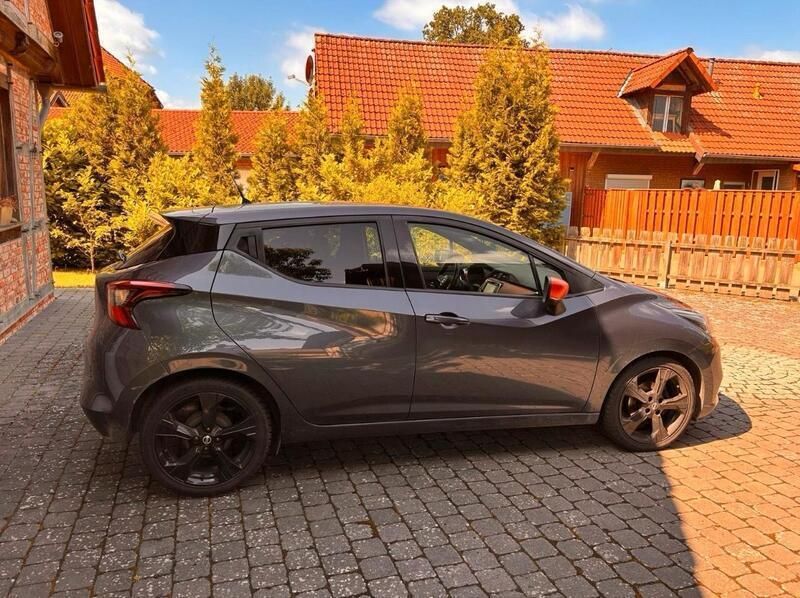 Grau Gebraucht 2018 Nissan Micra Kleinwagen | 8.500 € (Superpreis) - Bild 1/4