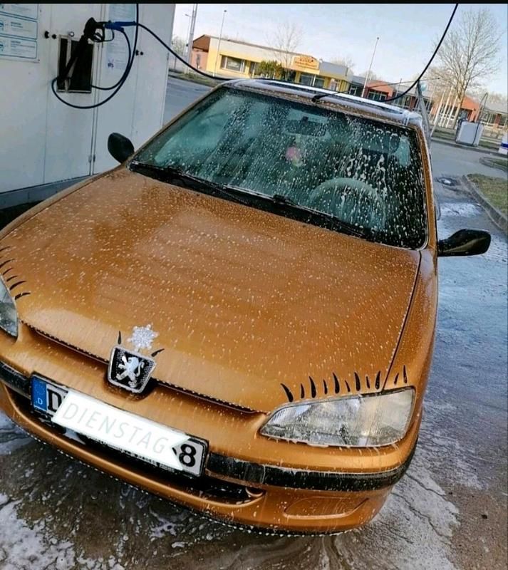 Gebraucht Peugeot 106 89 PS (65 kW) 1997 Gold Kleinwagen