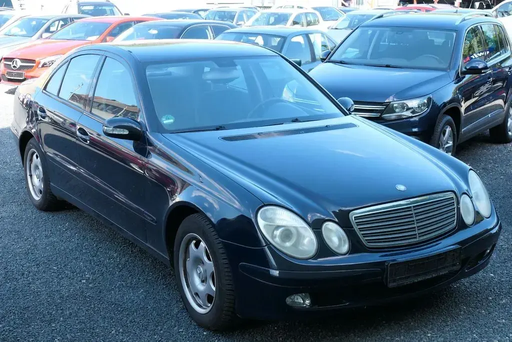 Gebraucht Mercedes E200 Elegance 163 PS (119 kW) 2004 Blau Limousine