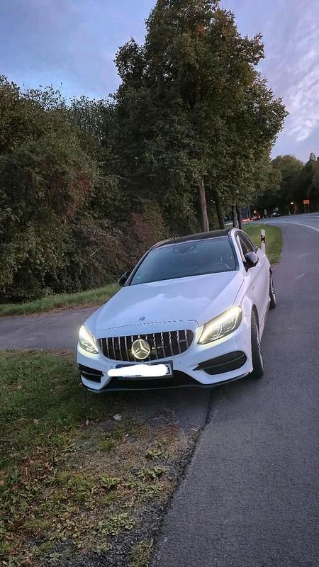 Weiß Gebraucht 2014 Mercedes C250 AMG line Kombi | 13.600 € (Superpreis) - Bild 1/4