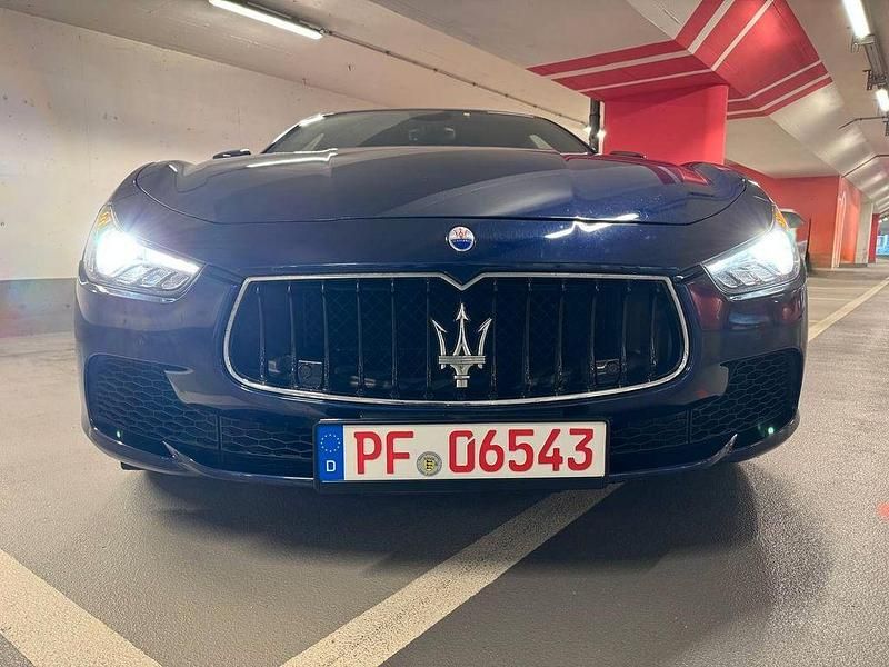 Gebraucht Maserati Ghibli 349 PS (256 kW) 2016 Blau Limousine