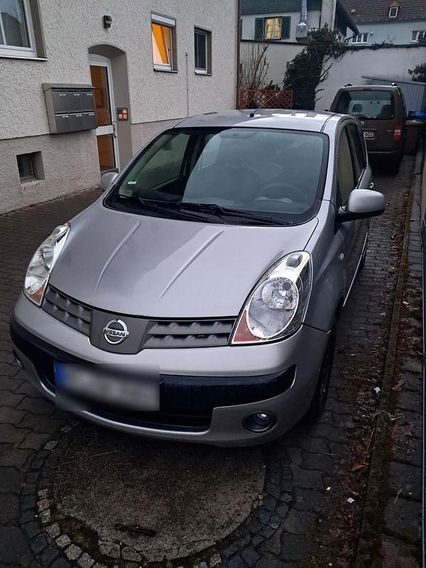 Usata Nissan Note Acenta 110 CV (80 kW) 2006 Argento Utilitaria