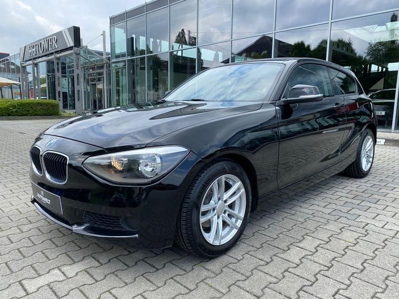 Schwarz Gebraucht 2015 BMW 114 Kleinwagen | 8.990 € (Fairer Preis) - Bild 1/4