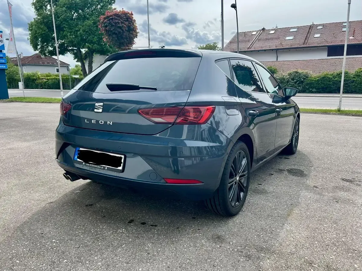 Occasion Seat Leon XCELLENCE 150 ch (110 kW) 2020 Gris Citadine