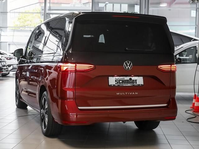 Nouă VW Multivan Style 150 CP (110 kW) 2026 Negru Monovolum