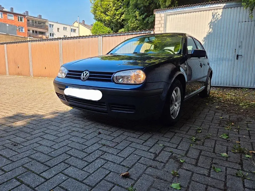 Gebraucht VW Golf IV Edition 75 PS (55 kW) 2000 Blau Limousine