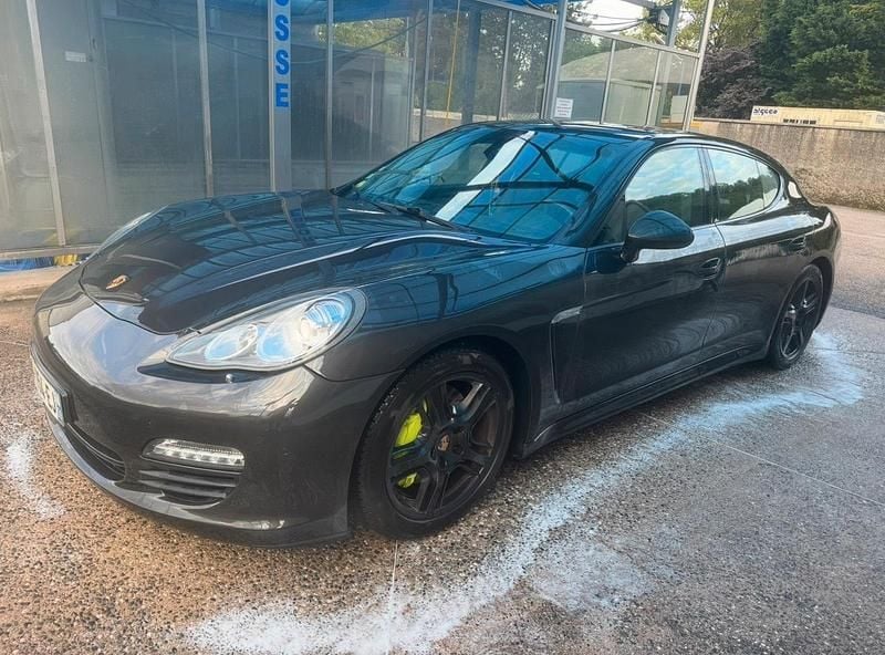 Gebraucht Porsche Panamera 250 PS (183 kW) 2013 Schwarz Kleinwagen