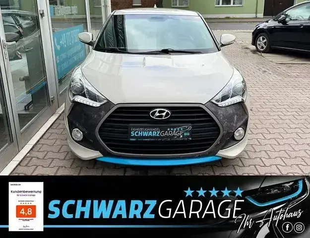 Gebraucht Hyundai Veloster Premium 186 PS (136 kW) 2015 Beige Kleinwagen
