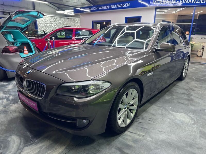 Braun Gebraucht 2012 BMW 525 Shadowline Kombi | 15.550 € (Etwas zu teuer) - Bild 1/4