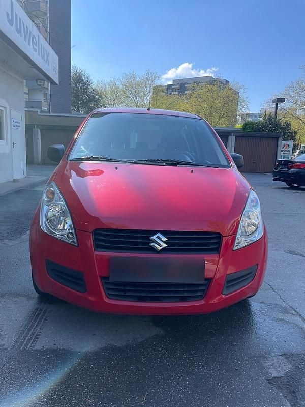 Second-hand Suzuki Splash 65 CP (47 kW) 2010 Roșu Hatchback