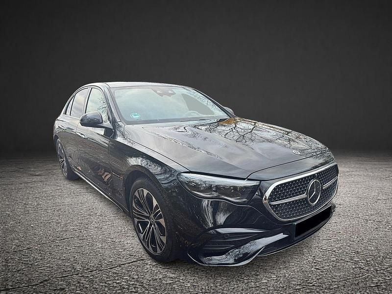 Gebraucht Mercedes E300 AMG 197 PS (144 kW) 2024 Schwarz Limousine