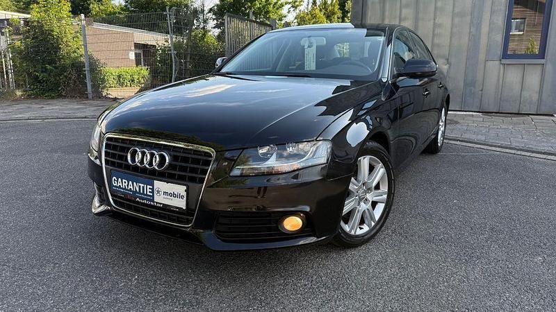Schwarz Gebraucht 2010 Audi A4 Attraction Limousine | 5.990 € (Superpreis) - Bild 1/4