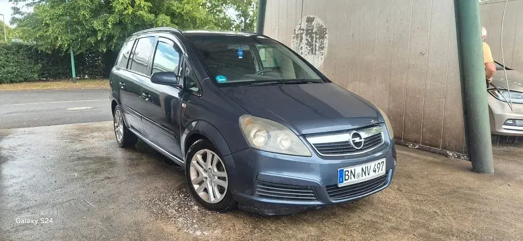 Gebraucht Opel Zafira 110 PS (80 kW) 2008 Van / Kleinbus