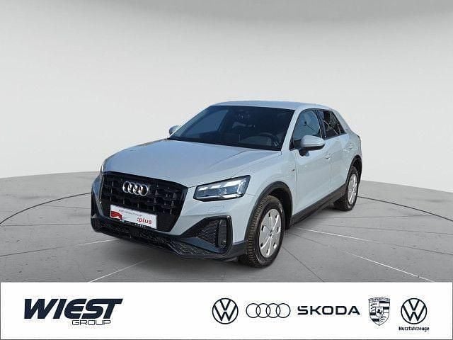 Gebraucht Audi Q2 Ambiente 150 PS (110 kW) 2021 Pfeilgrau perleffekt SUV