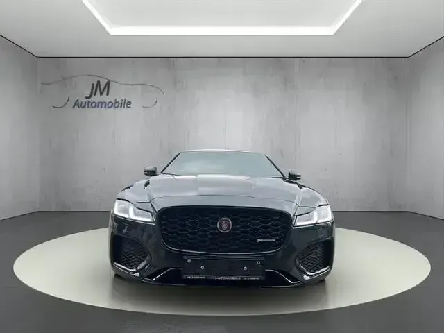Gebraucht Jaguar XF R-Dynamic 204 PS (150 kW) 2023 Grün Limousine