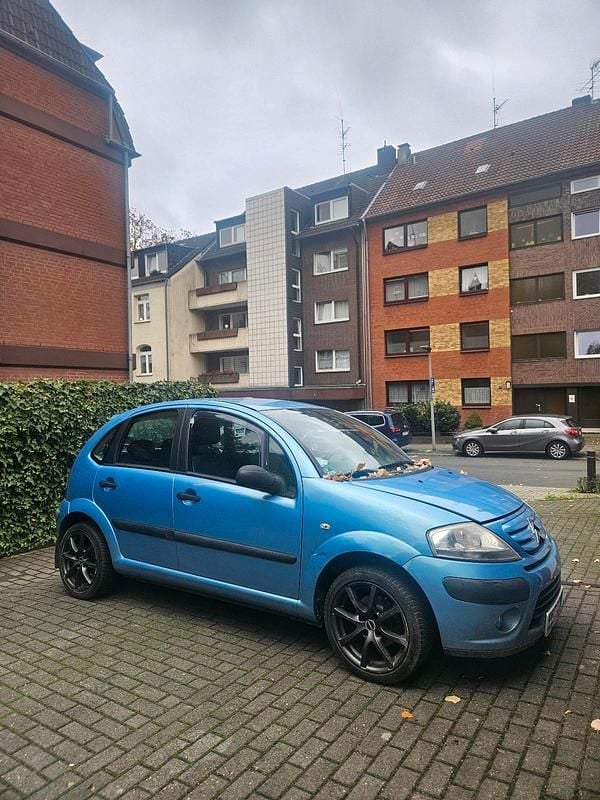 Blau Gebraucht 2008 Citroën C3 Kleinwagen | 900 € (Superpreis) - Bild 1/4