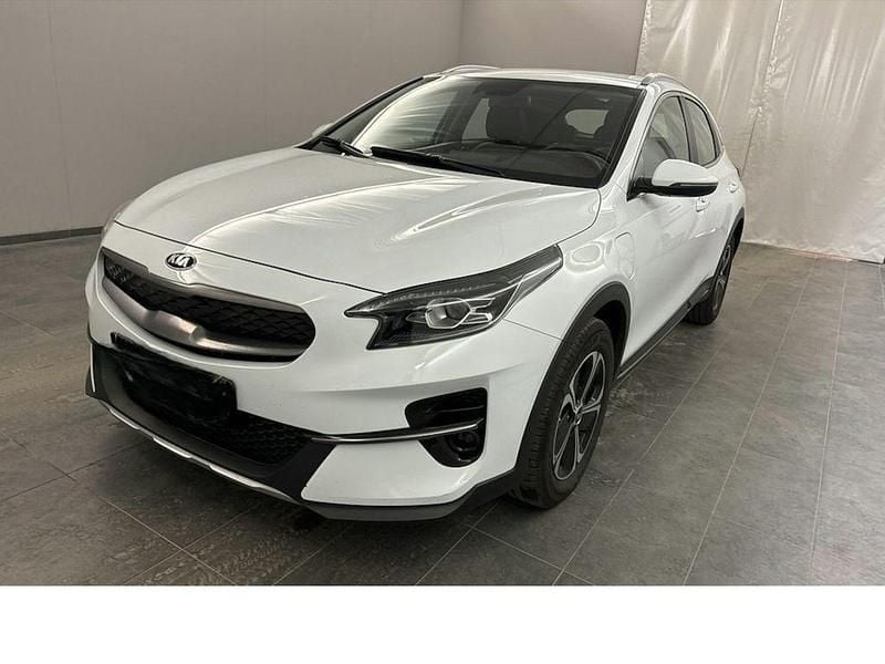 Weiß Gebraucht 2021 Kia XCeed Vision SUV | 19.500 € (Fairer Preis) - Bild 1/4