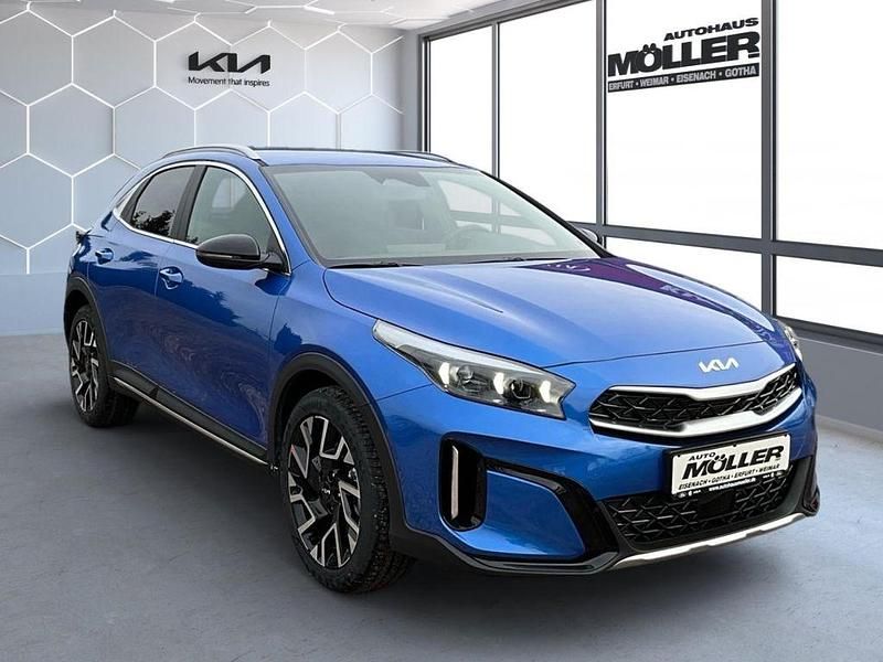 Neu Kia XCeed 150 PS (110 kW) 2026 Blau SUV