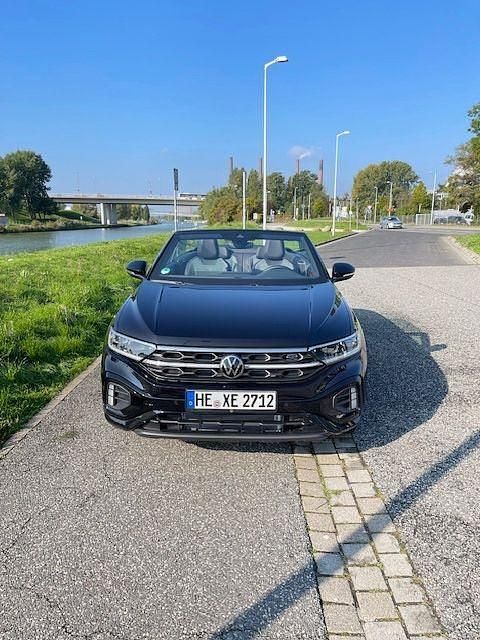 Schwarz Gebraucht 2022 VW T-Roc Cabriolet R-line Cabrio | 29.500 € (Etwas zu teuer) - Bild 1/2