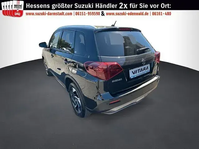 Gebraucht Suzuki Vitara Comfort+ 116 PS (85 kW) 2023 Schwarz SUV