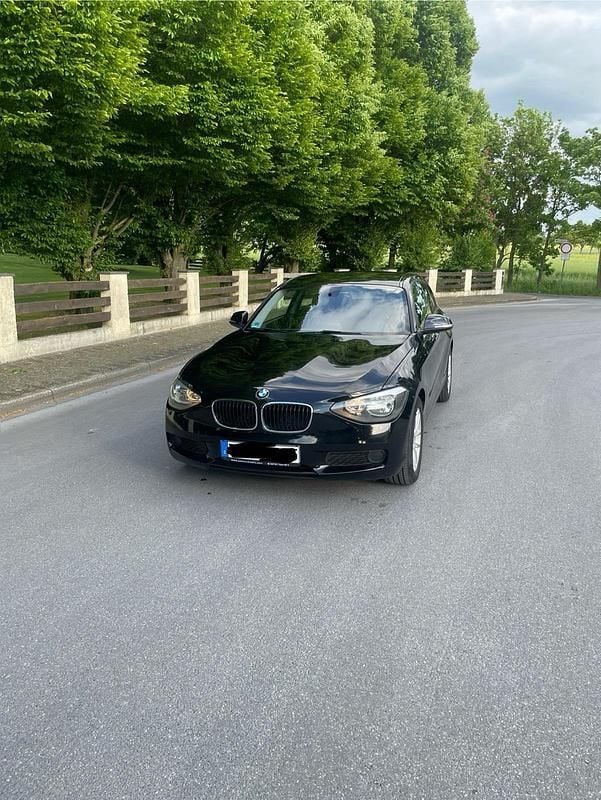 Schwarz Gebraucht 2013 BMW 116 Kleinwagen | 4.999 € (Fairer Preis) - Bild 1/4