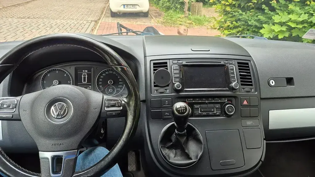 Gebraucht VW Multivan 179 PS (131 kW) 2010 Braun Van / Kleinbus