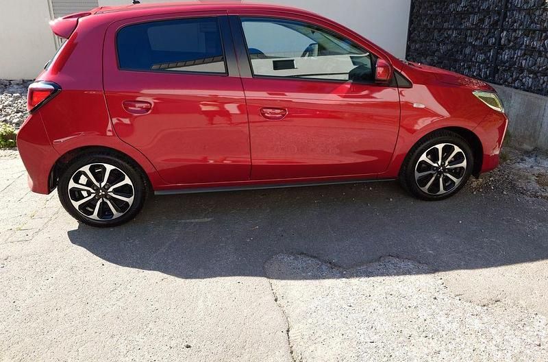 Gebraucht Mitsubishi Space Star Plus 71 PS (52 kW) 2021 Rot Kleinwagen