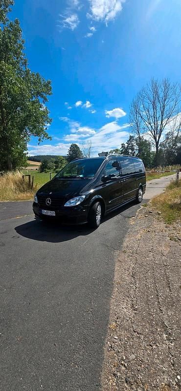 Schwarz Gebraucht 2008 Mercedes Viano Van / Kleinbus | 17.500 € (Teuer) - Bild 1/4