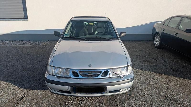 Silber Gebraucht 1999 Saab 9-3 Limousine | 2.750 € (Fairer Preis) - Bild 1/4