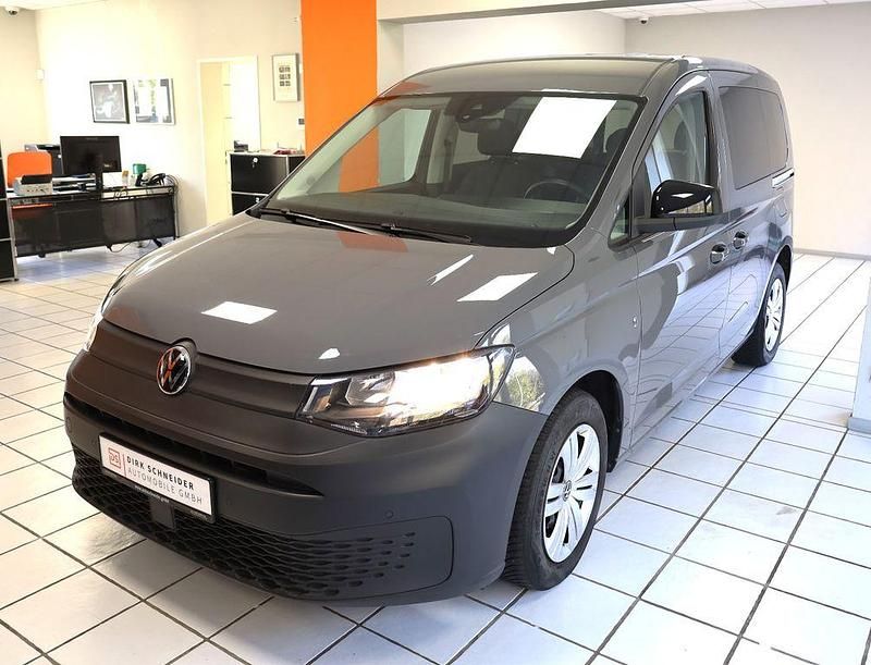 Grau Gebraucht 2022 VW Caddy Basis Van / Kleinbus | 25.980 € (Guter Preis) - Bild 1/4