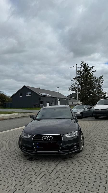 Gebraucht 2012 Audi A4 Kombi | 9.000 € (Fairer Preis) - Bild 1/4