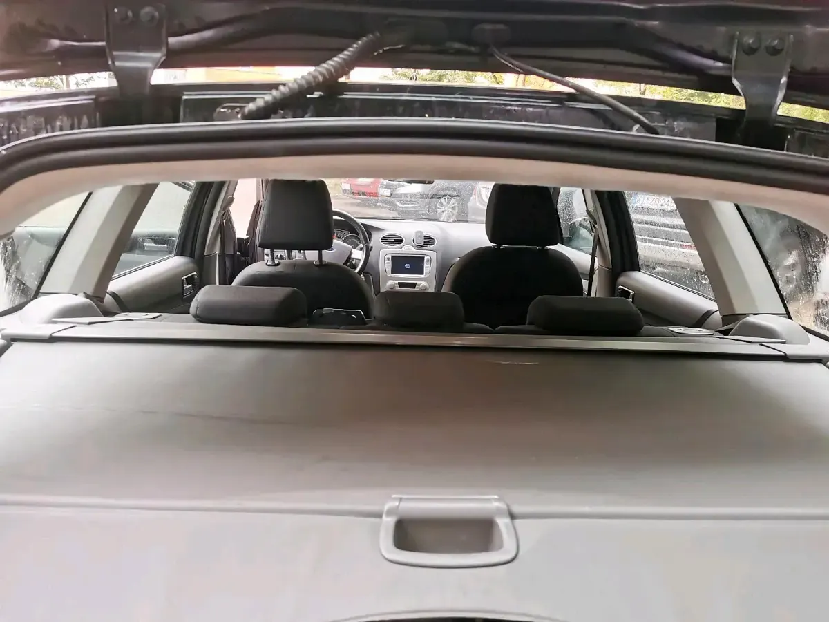 Gebraucht Ford Focus 101 PS (74 kW) 2009 Schwarz Kombi