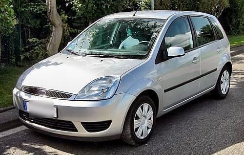 Silber Gebraucht 2005 Ford Fiesta Kleinwagen | 200 € (Superpreis) - Bild 1/1