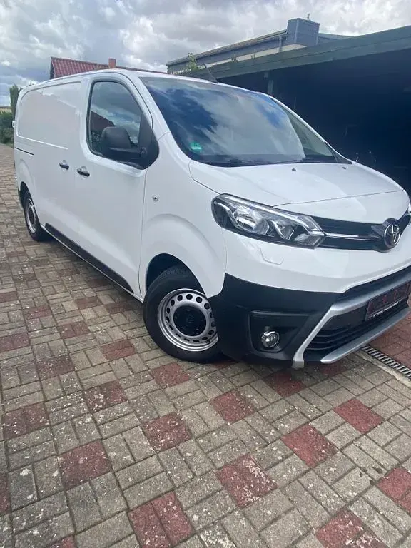 Gebraucht Toyota Proace 120 PS (88 kW) 2019 Weiß Van / Kleinbus