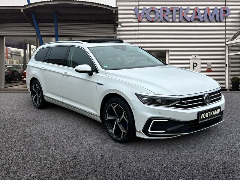 Gebraucht VW Passat GTE 218 PS (160 kW) 2020 Oryxwhite perlmutteffekt Kombi