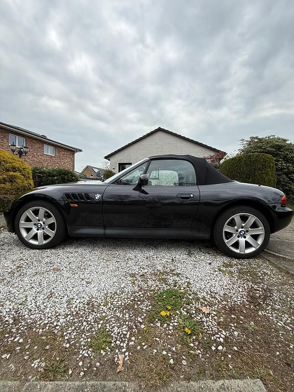 Używany BMW Z3 118 KM (86 kW) 1997 Czarny Kabriolet