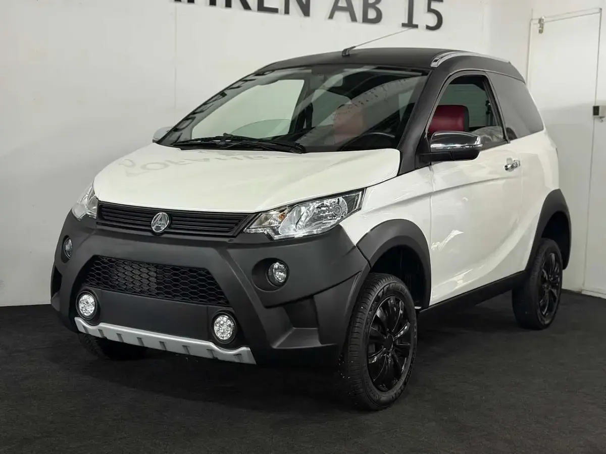 Usata Aixam Crossover Premium 2019 Bianco Utilitaria