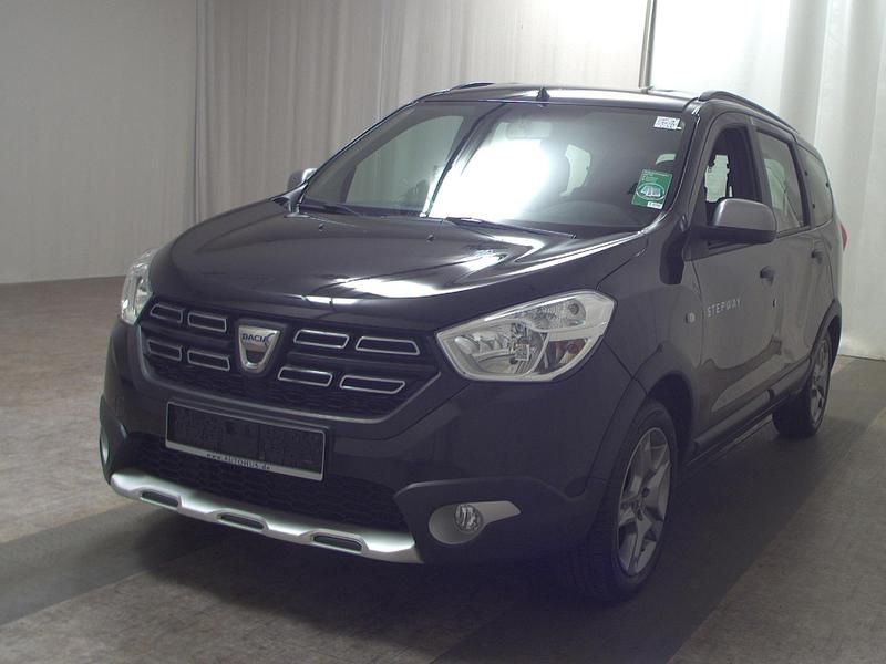Gebraucht Dacia Lodgy 131 PS (96 kW) 2021 Schwarz Van / Kleinbus