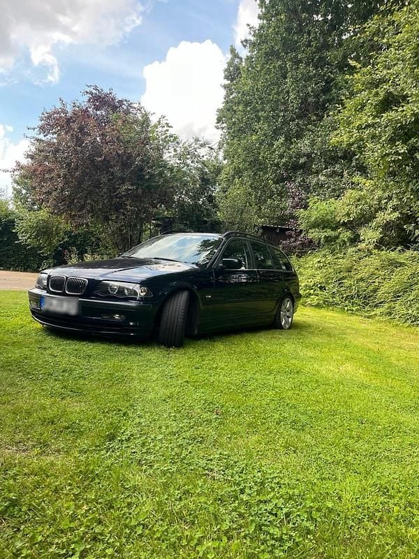 Gebraucht BMW 328 193 PS (141 kW) 1999 Blau Kombi