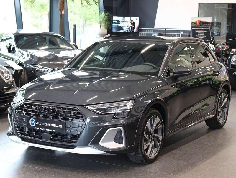 Grau Gebraucht 2024 Audi A3 Advanced Kleinwagen | 36.980 € (Fairer Preis) - Bild 1/4